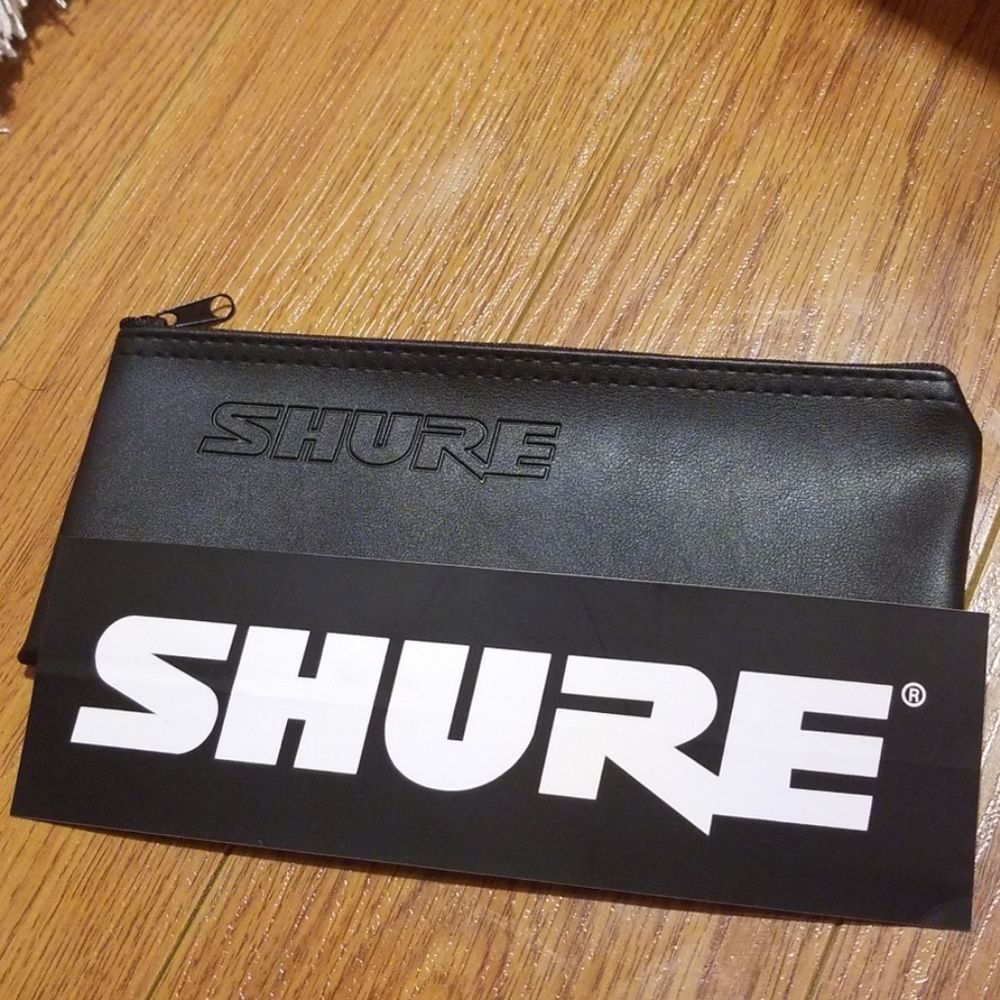 Microphone - Picture 3 of 7